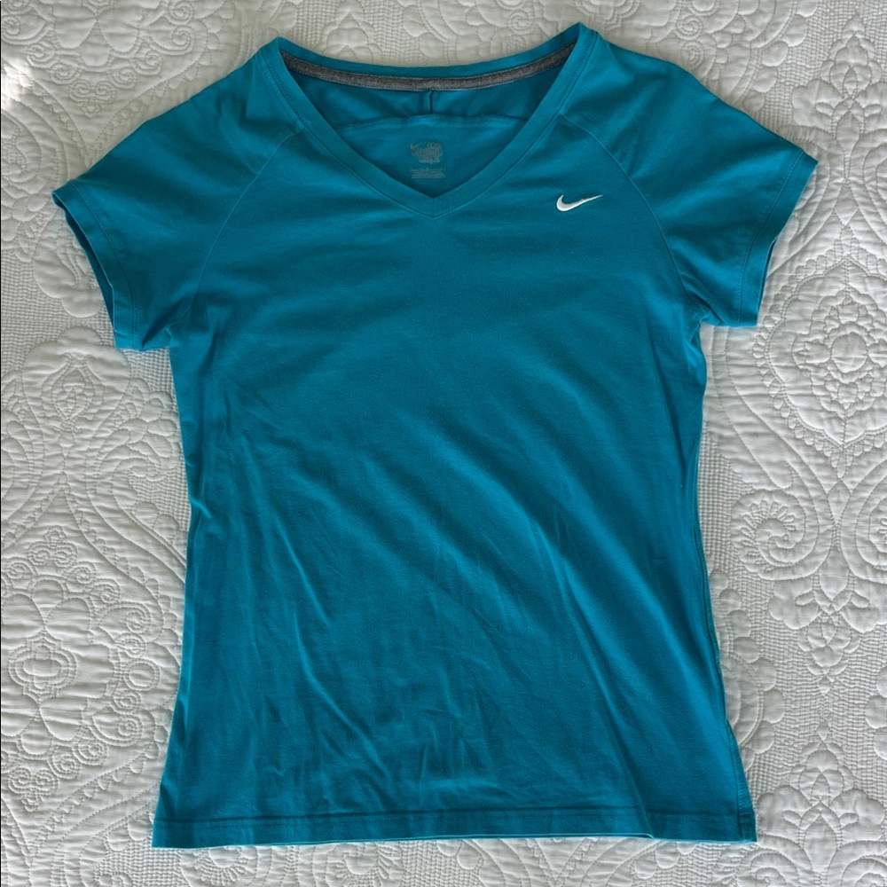 Nike Women's Blue Cotton V-Neck Tee